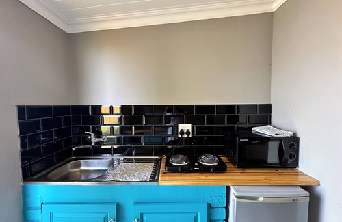 Grabouw Casa | Warm & Welcoming Cottage - Your Perfect Getaway
