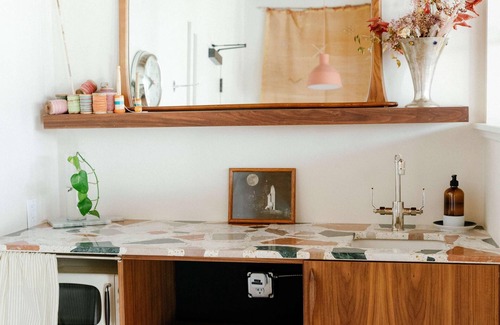 Crossroads Arts District Casa | Warm & welcoming space within KC's best boutique hotel!