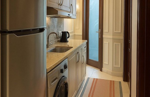 Al-Manasrah Chalet De Esquí | Calidez, comodidad y vistas al mar – Porto Said Stay