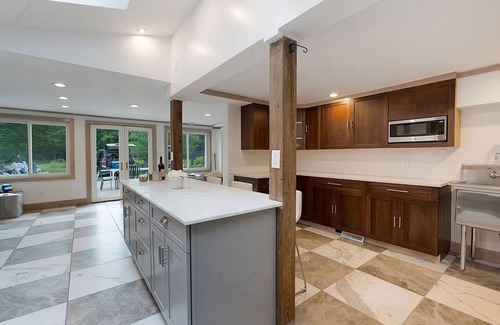 Cornwall Bridge Casa | WARREN-NYC 2Hrs, Ski Mohawk!, 5BR Mint Design, Pool, Tennis, 20 Acres PoshPadsCT