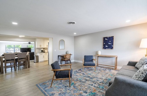 South Gate Ridge Casa | Warren Ridge Retreat Heated Pool