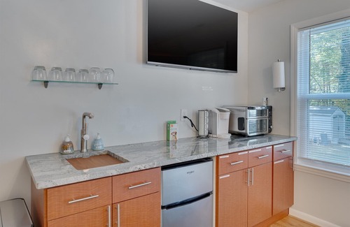 Cary Apartamento | Warren Studio @ Greenwood Forest