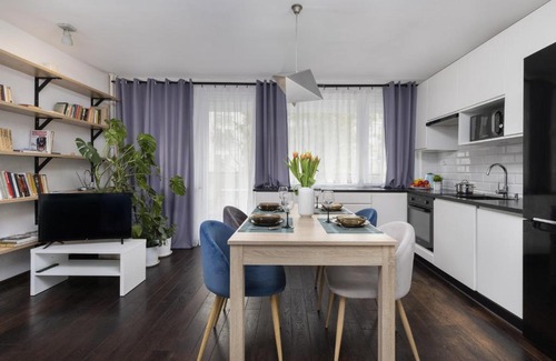 Srodmiescie Apartamento | Warsaw Cosy&Sunny Apartment Górnośląska by Renters