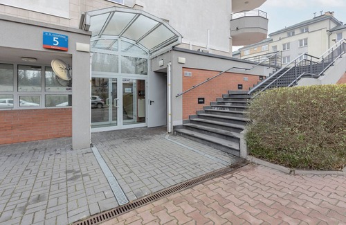 Rakowiec Apartamento | Warsaw Ochota Korotyńskiego by Renters