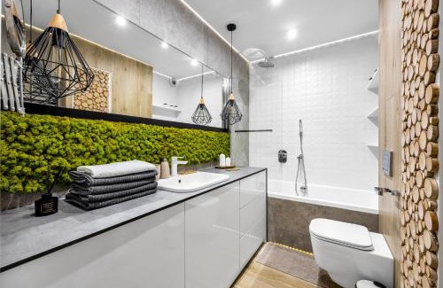Powazki Apartamento | Warsaw Wola Apartment - Parking, Balcony, Workdesk - by Rentujemy
