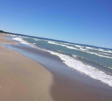 Wasaga Beach Casa | Wasaga Beach Cottage 2