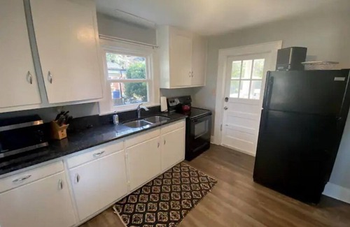 Hickory Casa | Two Bedroom, 1 bath house. Sidewalks to restaurants & grocery stores.