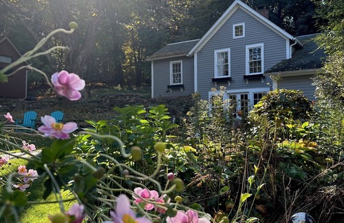 Marble Dale Casa | Washington, CT Jewel! Charming Main House with separate Cottage
