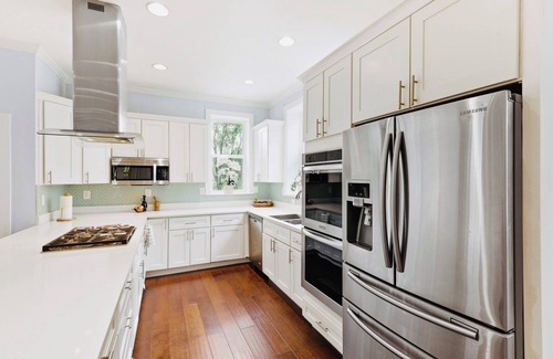 Takoma Casa | Washington DC Retreat! Elegant, Sunlit, Renovated Open-Plan Home