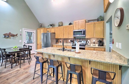 Butler Casa | Watauga Lake Butler Retreat w/ Private Dock!