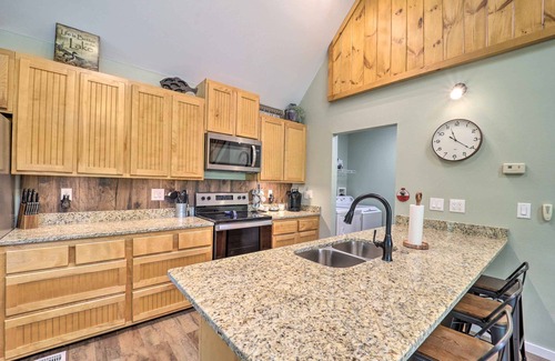 Butler Casa | Watauga Lake Butler Retreat w/ Private Dock!