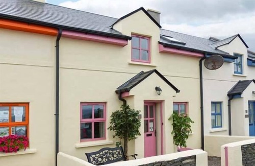 Valentia Island Cabaña | WATCH HOUSE COTTAGE, pet friendly in Knightstown, County Kerry