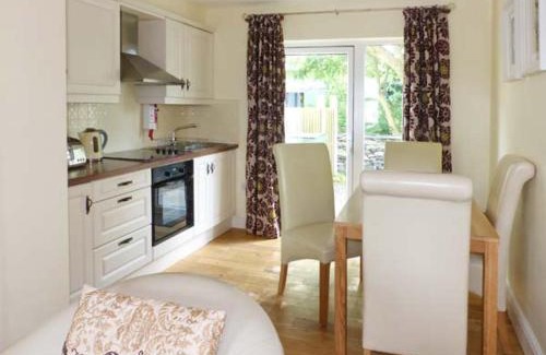 Knightstown Casa | Watch House Cottage