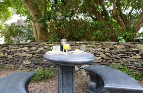 Knightstown Casa | Watch House Cottage