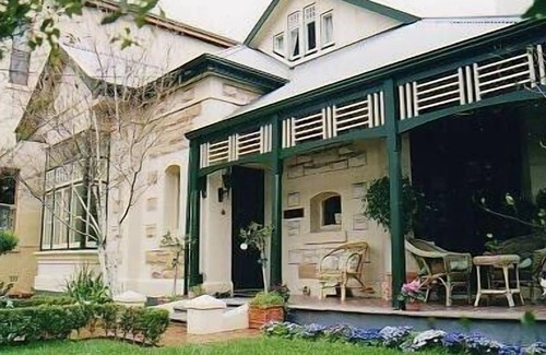 Glenelg South Casa | Water Bay Villa Bed and Breakfast