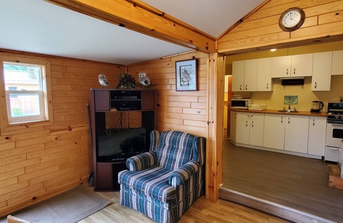 Hastings Cabaña | Water Front 2 Bedroom Cottage 4
