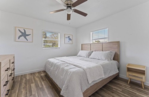 Palm River-Clair Mel Casa | Water Front 3 bedrooms Tampa Retreat