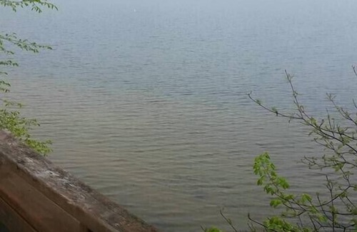 Cloyne Cabaña | Frente agua rural en North Frontenac