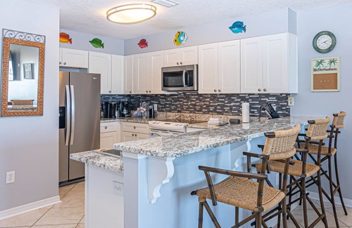 Fort Morgan Pines Casa | Water Front Condo on Mobile Bay! This is a recently remodeled 2 bedroom 2 bath condo at Navy Cove.