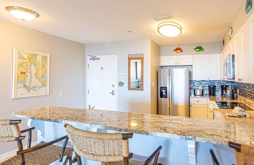 Fort Morgan Pines Casa | Water Front Condo on Mobile Bay! This is a recently remodeled 2 bedroom 2 bath condo at Navy Cove.