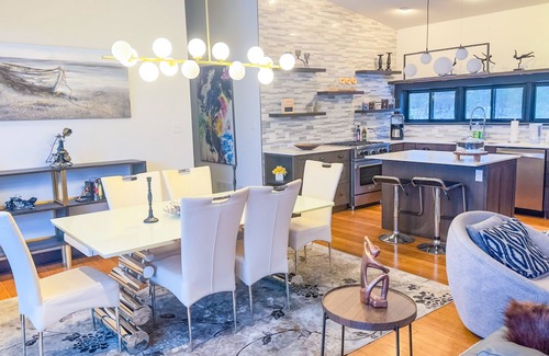Brock Cabaña | Water front cottage