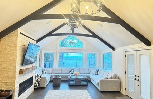 Duclos Point Cabaña | Water Front cottage in Georgina