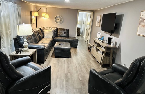 Port Isabel Cabaña | Water front Cottage with beautiful deck to enjoy South Texas Sunset.