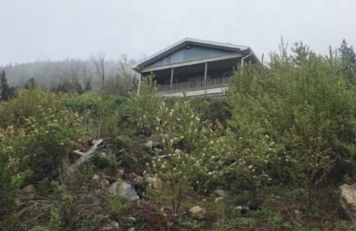 South Harbour Cabaña | Water front cottages #2 Your Highlands National Park base camp, on South Harbour
