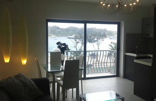 Madliena Apartamento | Water Front Flat - balcony