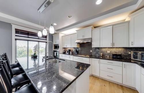 Ferndale Casa | WATER FRONT PROPERTY WITH PRIVATE BOAT DOCK