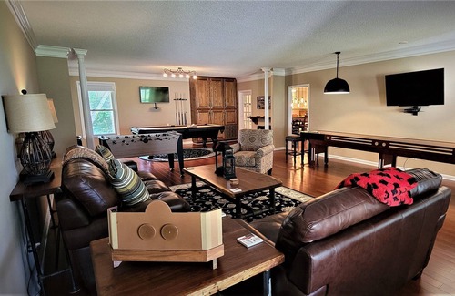 Wedowee Casa | Water Front property with 300 feet of shore line and three acres of privacy.