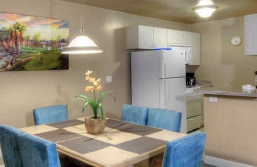 Canyon Corridor Condominio | WATER INFUSED RESORT GETAWAY! 2BD/1BA Palm Canyon