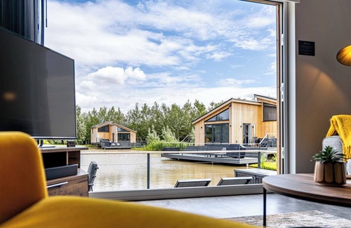 Frampton Chalet De Esquí | Water Lily Lakeside Lodge