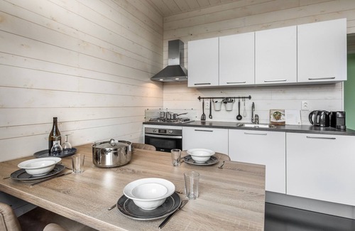 Schaijk Casa | Lodge junto al lago en una exuberante vegetación
