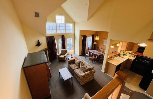 Vernon Condominio | Water Park (Next Door) Pool Hot Tubs Mtn Creek Wineries #01-22P