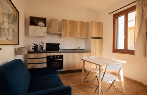 Azzano Cabina | Water's Edge Cabin: Free Kayaks