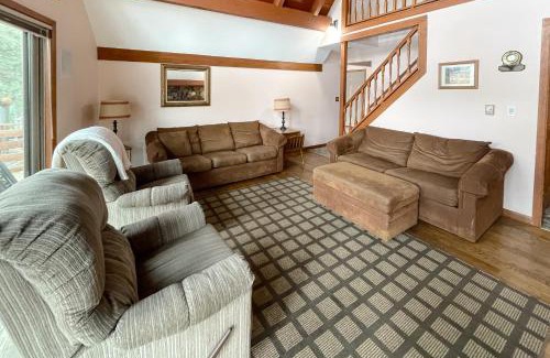 Joseph Casa | Water's Edge Haven