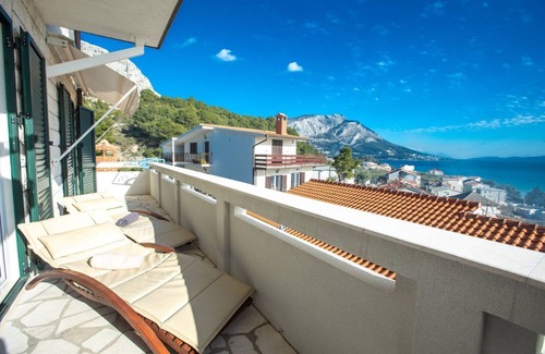 Duce Apartamento | Deportes acuáticos: alpinismo y vacaciones en la playa de arena en Croacia