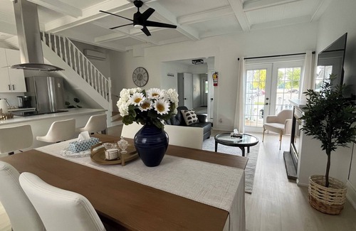Niagara-on-the-Lake Cabaña | Water view - Perfect location - Modern cottage in Niagara region