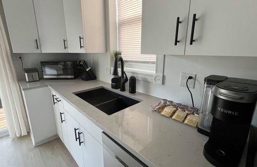 Niagara-on-the-Lake Cabaña | Water view - Perfect location - Modern cottage in Niagara region