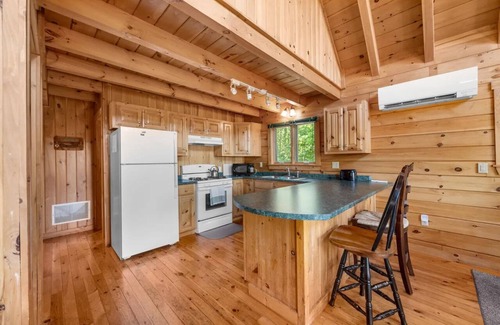 Bar Harbor Cabina | Water-View Cabin in Bar Harbor | Sleeps 10