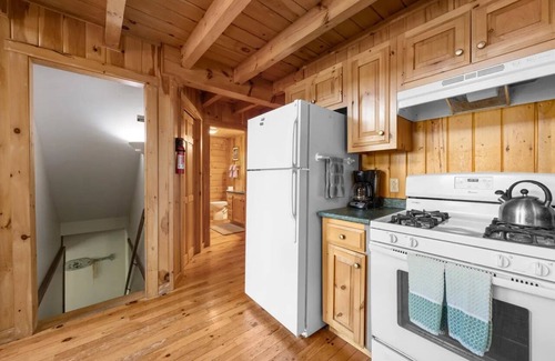 Bar Harbor Cabina | Water-View Cabin in Bar Harbor | Sleeps 10
