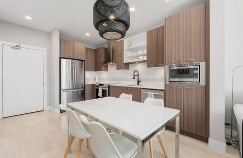 Tsawwassen Apartamento | Water View Penthouse Tsawwassen Mills/2bd/bth !