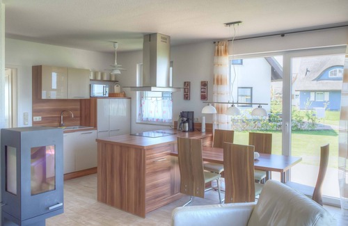 Neuenkirchen Casa | Vista al mar, 1 Una ubicación con vistas al agua y puerto, sauna, chimenea, inalámbrico