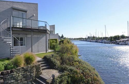 Kortgene Villa | Water Villa Kortgene by Veerse Meer, cleaning included