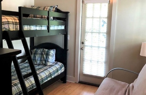Forest District Casa | WaterColor Carriage House - 35 Running Oak Circle - Walk to Camp Watercolour!