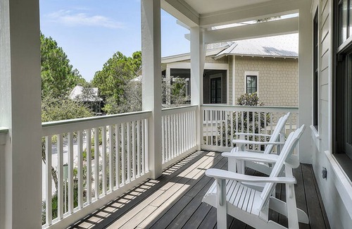 Forest District Casa | Watercolor Reunions by Five Star Properties