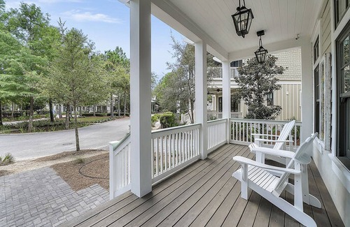 Forest District Casa | Watercolor Reunions by Five Star Properties