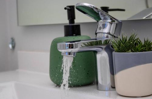 Greater Johannesburg Metropolitan Area Apartamento | Waterfall Luxury Suites