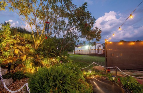 Sugarmill Woods Cabina | Waterfall Suite at Zen at the Palms with a Private Hot Tub by the Waterfall!